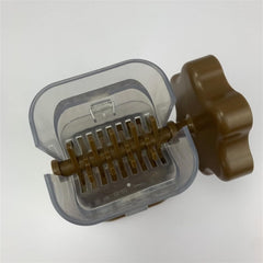 Dispozitiv de Zdrobit, Kadeny, pentru Alune, Nuci, Ciocolata, Manual, din ABS, 10 x 7.2 cm, Maro