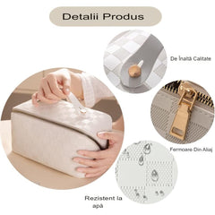 Geanta de Calatorie Kadeny, Pentru Cosmetice, Portabila, Impermeabila, din Piele Ecologica, Compartimente Multiple, cu Fermoar, 22 x 13 x 12.5 cm, In Carouri, Alb