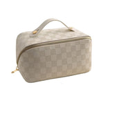 Geanta de Calatorie Kadeny, Pentru Cosmetice, Portabila, Impermeabila, din Piele Ecologica, Compartimente Multiple, cu Fermoar, 22 x 13 x 12.5 cm, In Carouri, Alb