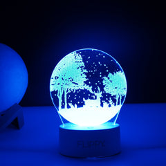 Lampa LED decorativa, Kaveny, 3D, Peisaj de iarna, cu telecomanda, doua moduri de alimentare USB si baterii, 20 cm inaltime, din material acril si lumina multicolora, alb