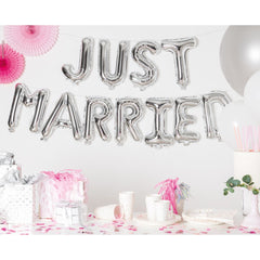 Set Baloane din Folie Metalizata, Kaveny, Figurine Litere, Model Just Married, Tema Nunta, 40 cm, Baloane Party, Ambalaj Individual, Pai inclus, Umflare cu Aer sau Heliu, Argintiu
