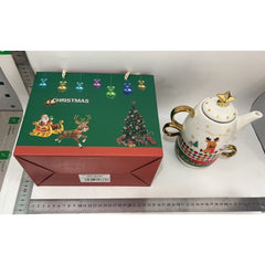 Set de Ceai, Kadeny, Tema Craciun, Ceainic 450 ml, 2 x Cani 250 ml, din Ceramica, Model Ren Merry Christmas, Alb/Verde