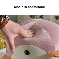 Taburet Pentru Copii, Kaveny, Cadru din Lemn Masiv, 25 x 29 x 29 cm, Perna de Burete Elastica si Maner de Transport, in Forma de Pinguin, Roz