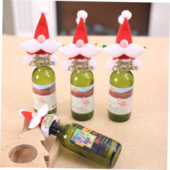 Accesoriu decorativ pentru sticlele de vin, tematica Craciun, caciulita Merry Christmas, material textil/poliester, rosu