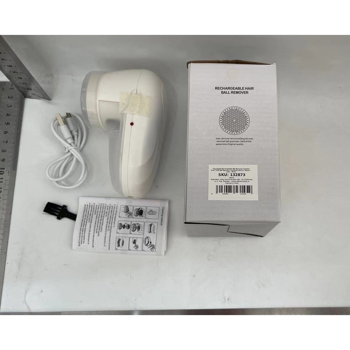 Aparat Scame si Par Haine, Kaveny, Electric, USB inclus, Periuta Curatare, pentru Diferite Tesaturi, 13 x 6.8 x 5.8 cm, Alb