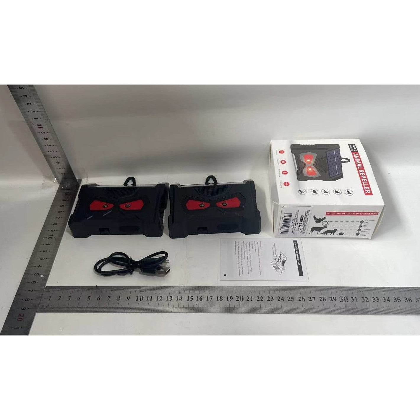 Set 2 Aparate Solare LED cu Ultrasunete, Kadeny, Repelent pentru Animale Mari si Mici, Lumina Rosie si Alba, Anti Rozatoare, Anti Insecte, Frecventa 9-36KHZ, 10.2 x 10.6 x 2.8 cm, Negru