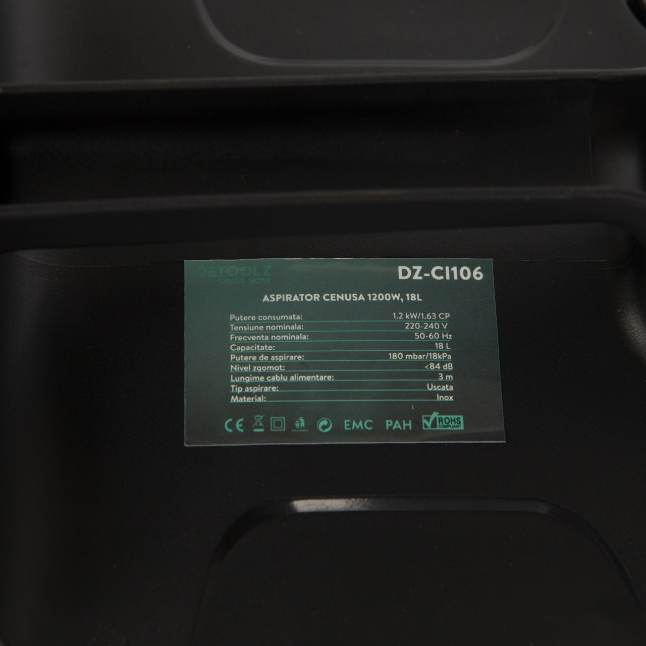 Aspirator cenusa 1200W, 18L