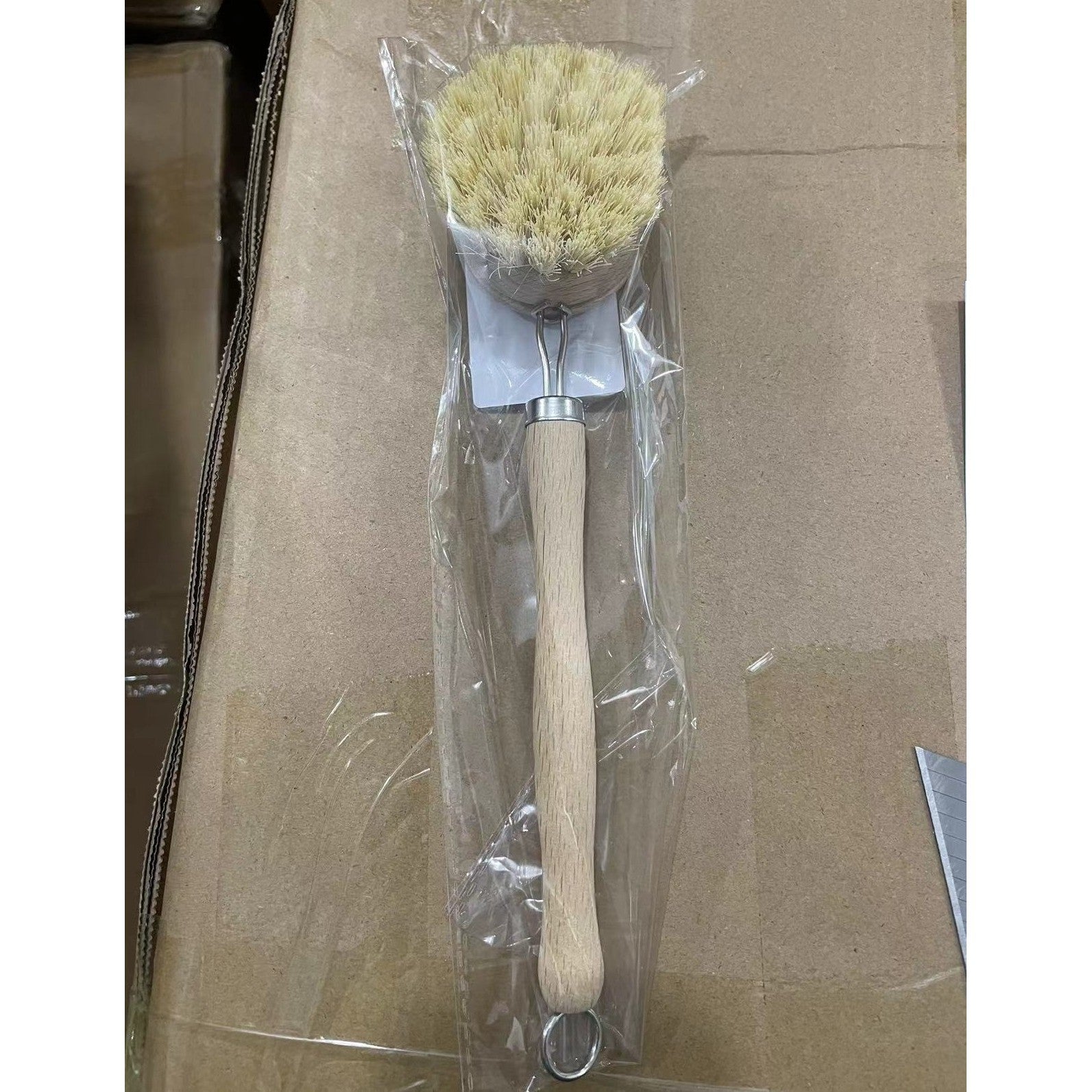 Perie de Curatat Vase si Alimente, Kadeny, din Lemn de Fag cu Coada, 24 x 5.8 cm, Perie din Sisal, Crem