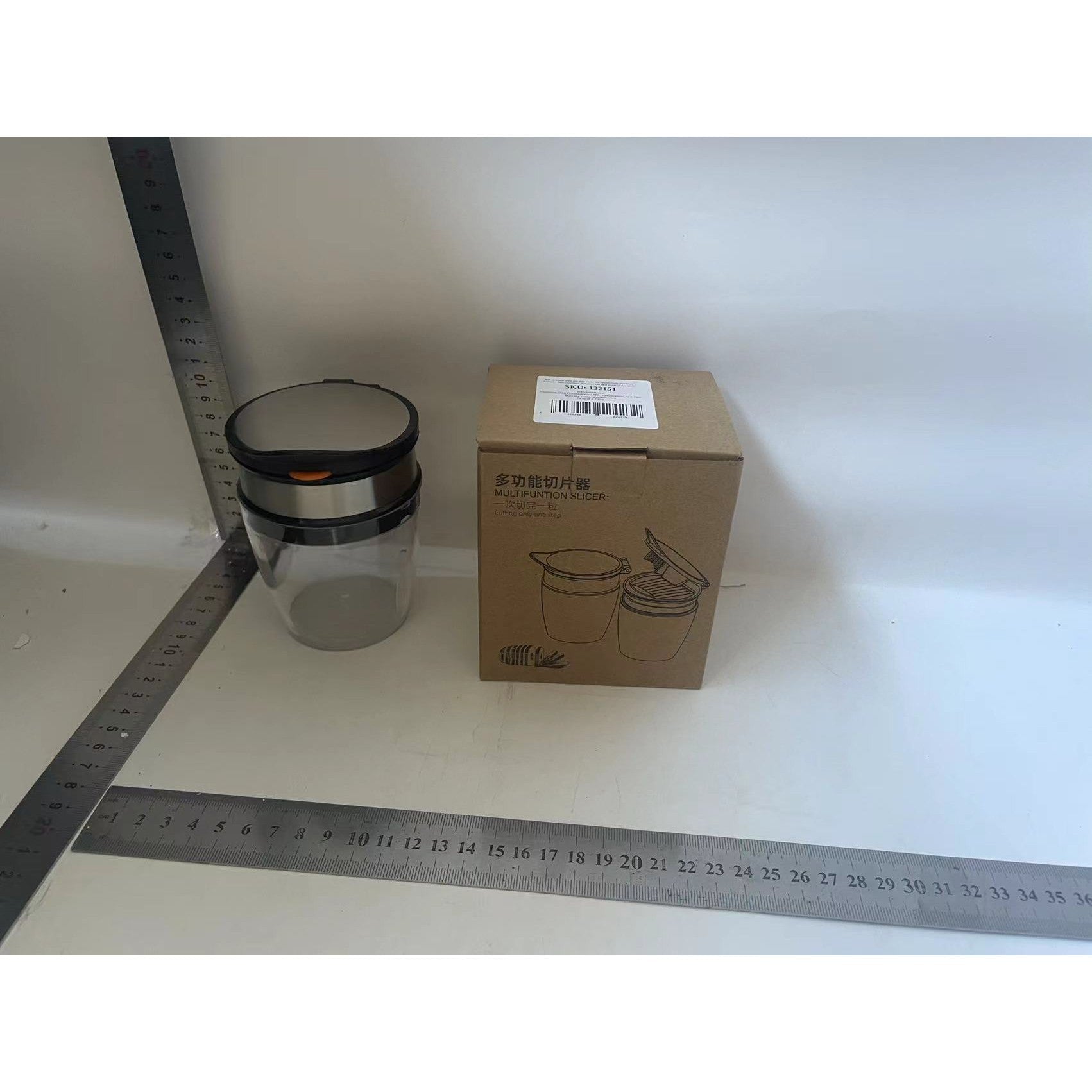 Borcan Feliator de Fructe si Legume, Kadeny, Lame in Inox Incorporate, Feliator pentru Fructe si Legume de Dimensiuni Mici si Medii, 10.5 x 6 cm, Negru