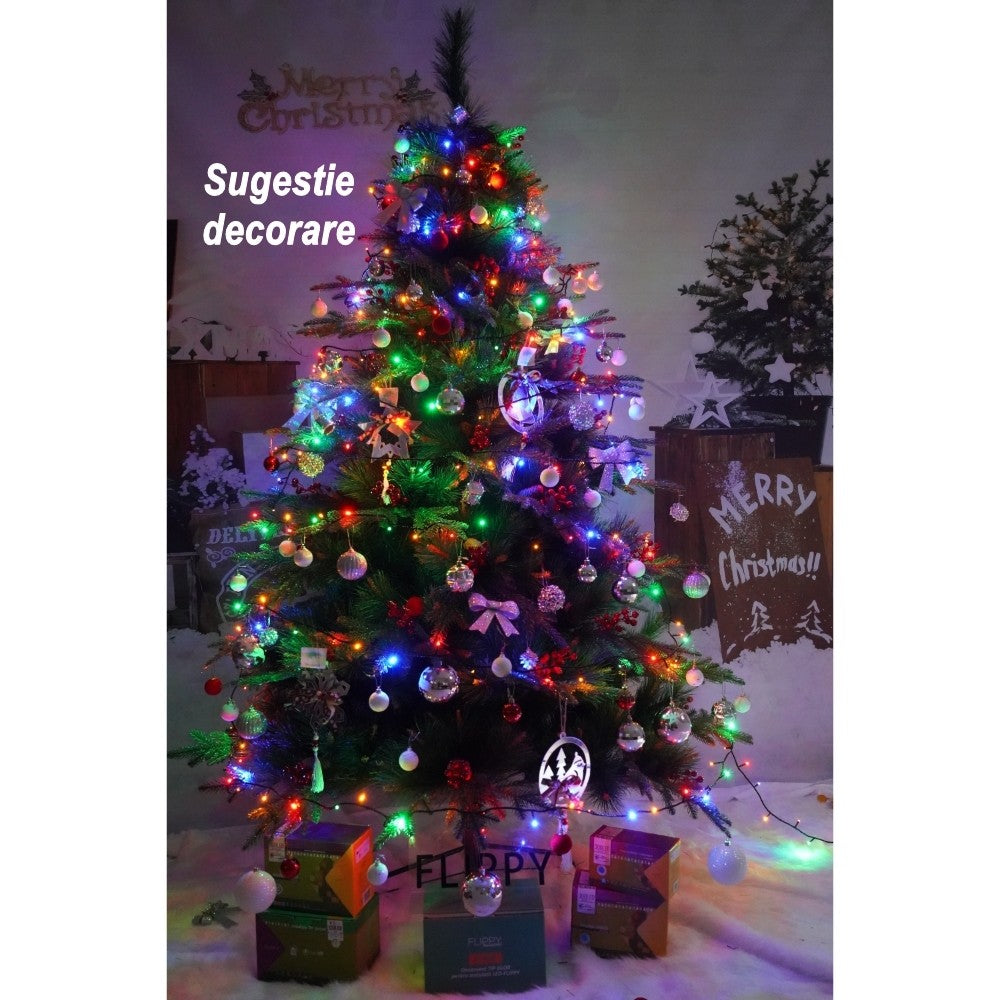 Brad artificial de Craciun, decorat cu conuri pin rosii, pentru interior/exterior, inaltime 150 cm, diametru 104 cm, 323 ramuri, Kadeny, verde, suport metalic inclus