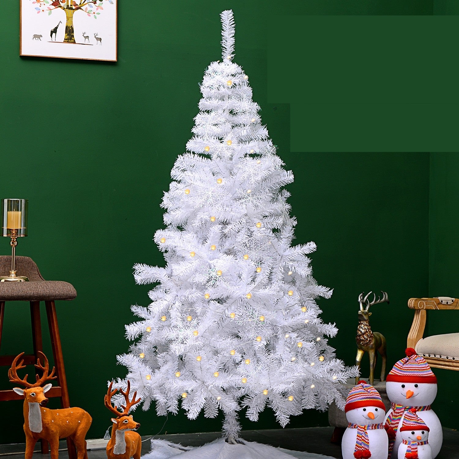 Brad de Craciun artificial cu suport inclus Kadeny, 180 cm, 600 ramuri/varfuri, material plastic, suport clasic, fara iluminare, utilizat pentru interior/exterior, alb