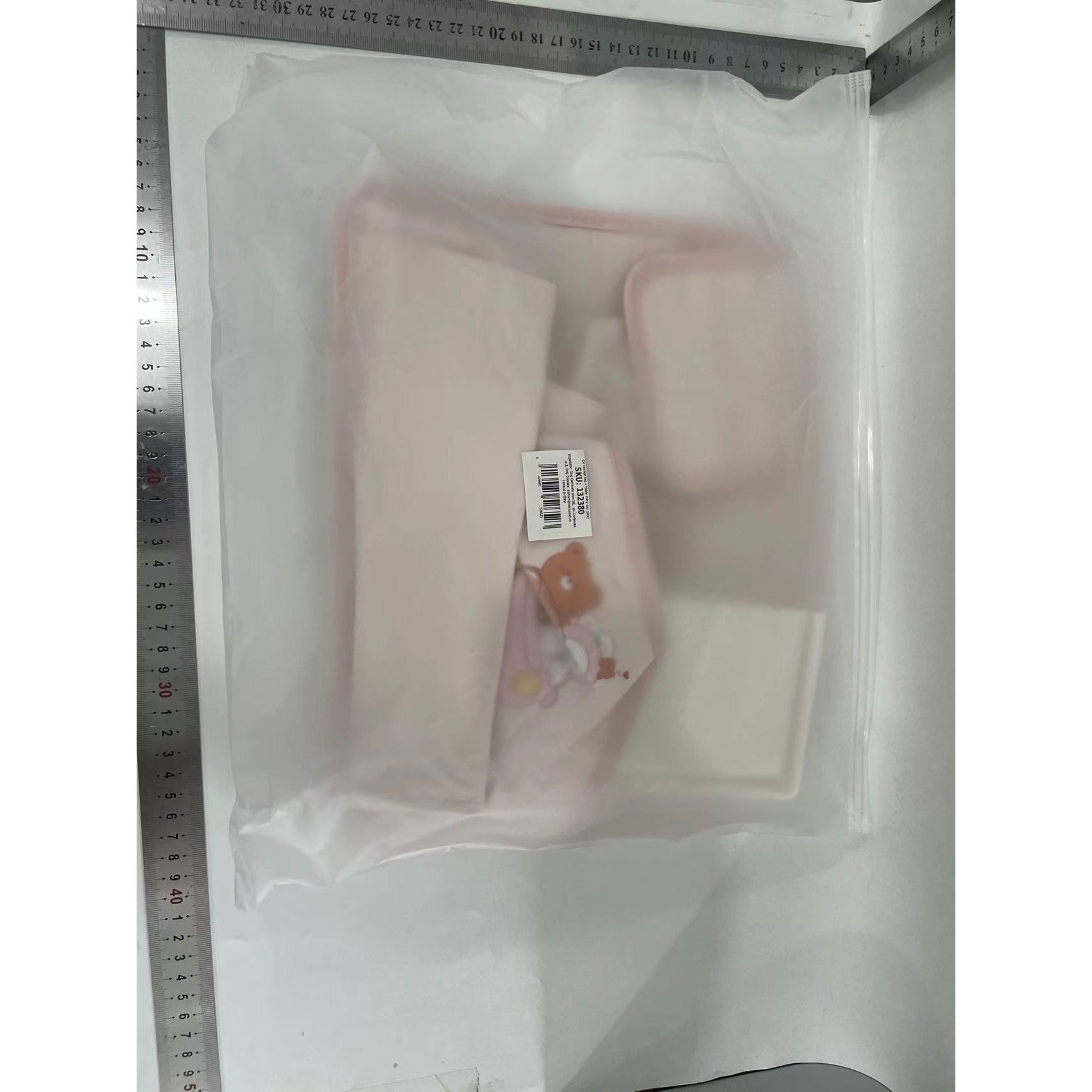 Geanta Multifunctionala de Depozitare, Kadeny, pentru Bancheta din Spate a Masinii, Animat, Model Ursuleti, Scris Good Day, Suport Servetele si Telefon, 25x31 cm, Roz