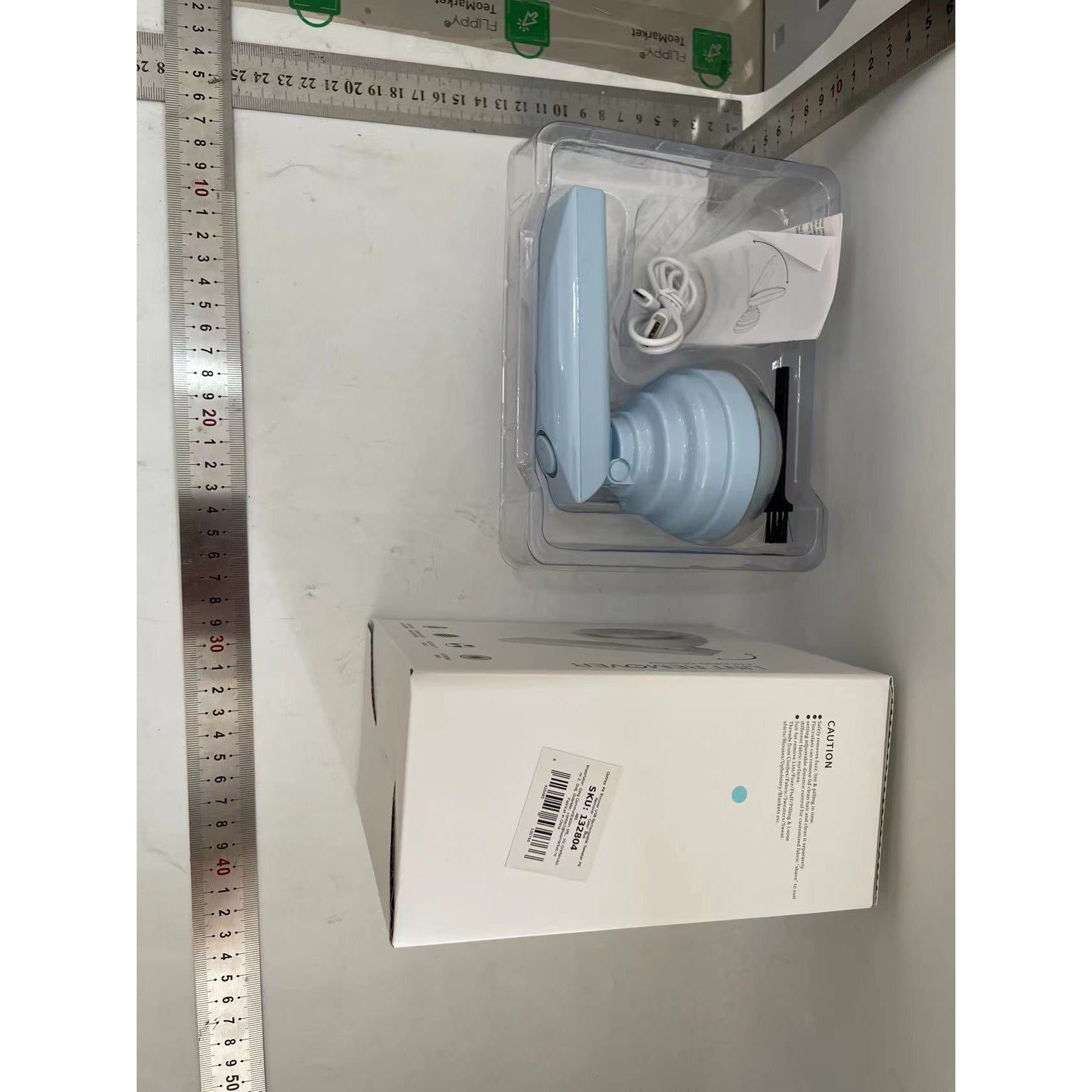 Aparat Pentru Curatat Scame, Par Si Praf, Kaveny, Trimmer pentru Diferite Tipuri De Material, Cu Lame Din Otel Inoxidabil, Maner Flexibil, Incarcare Prin USB, 13x8 cm, Albastru