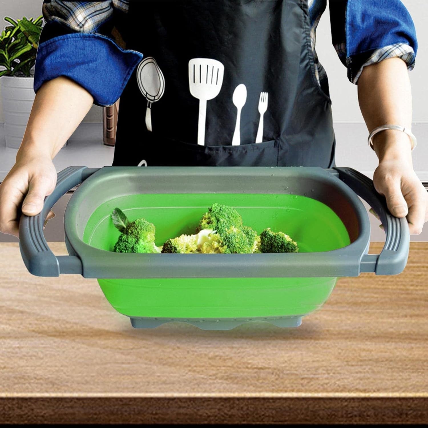 Cos de Scurgere Retractabil pentru Chiuveta, Kadeny, cu Filtru, pentru Fructe si Legume, de Uz Casnic, 39x12 cm, Design Extensibil pana la 61 cm, cu Manere de Prindere, Verde