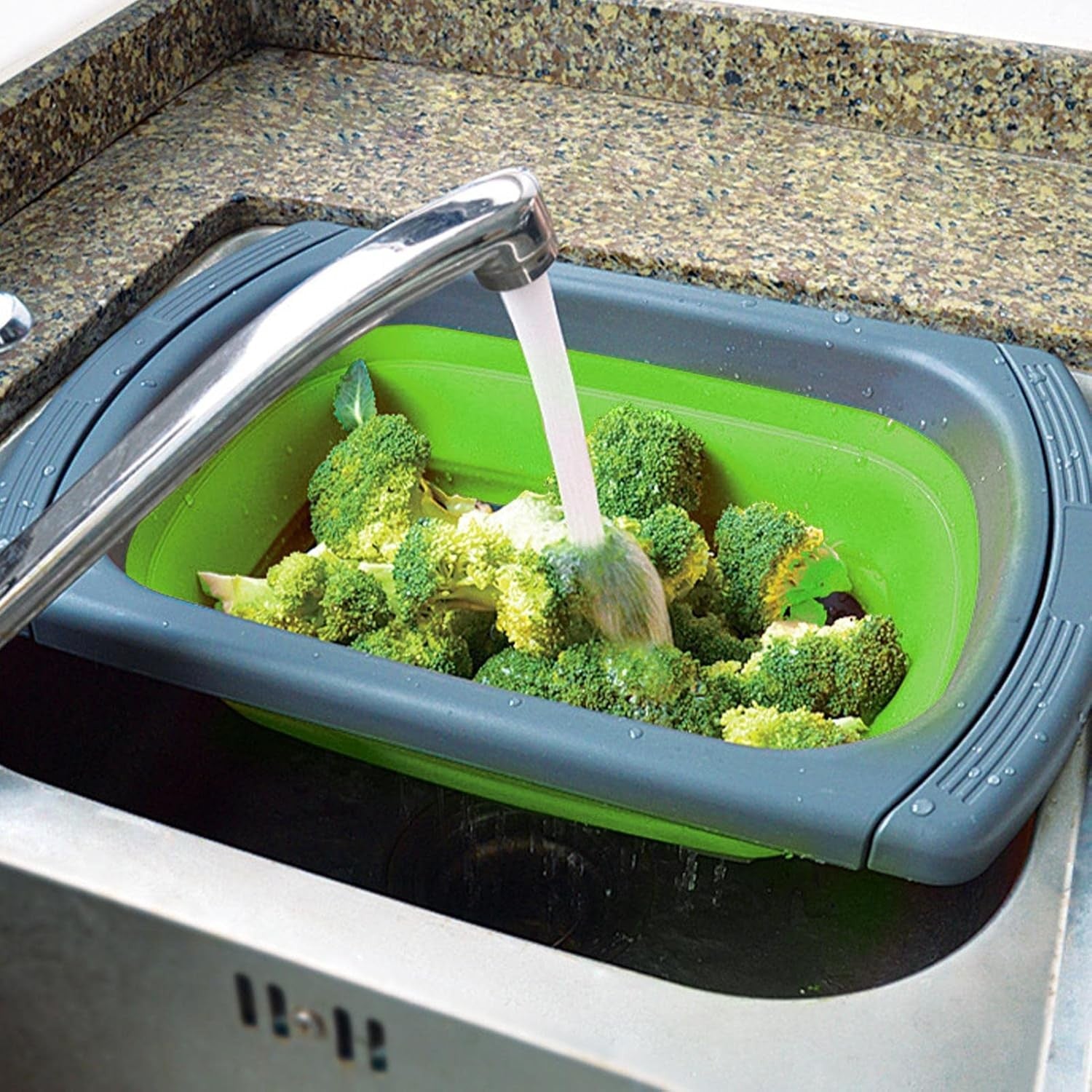 Cos de Scurgere Retractabil pentru Chiuveta, Kadeny, cu Filtru, pentru Fructe si Legume, de Uz Casnic, 39x12 cm, Design Extensibil pana la 61 cm, cu Manere de Prindere, Verde