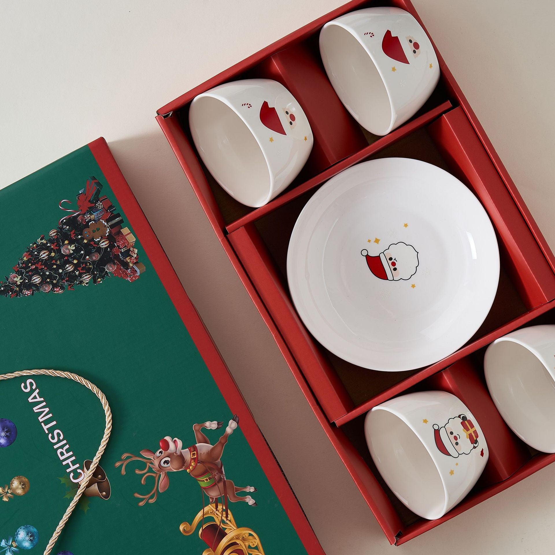 Set Vesela Festiva, Kadeny, Tema Craciun, 4 x Boluri 300 ml, 2 x Farfurii 18 x 3.4 cm, din Ceramica, Model 1, Multicolor