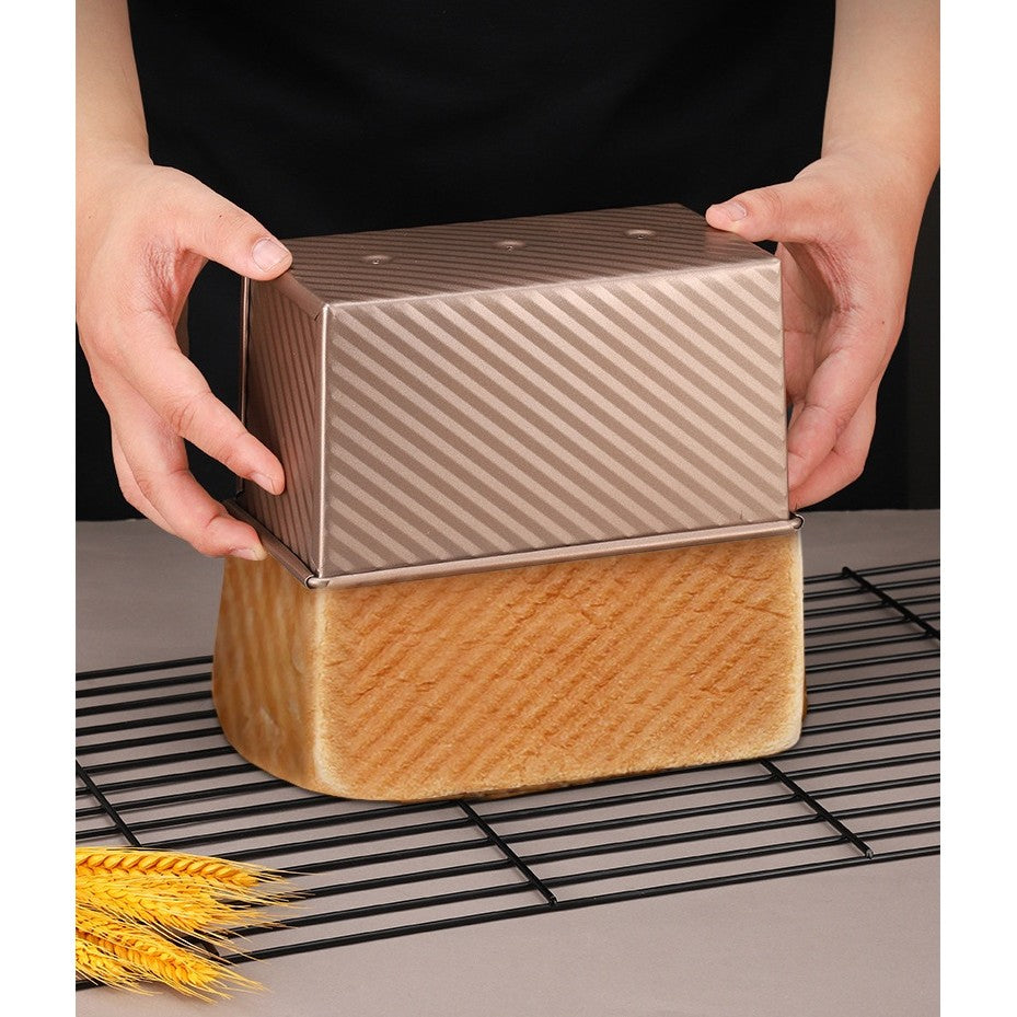 Tava pentru Paine, Kadeny, din Otel Carbon, 450 g, cu Capac, Antiaderenta, 21 x 11 x 11.5 cm, Roz Auriu