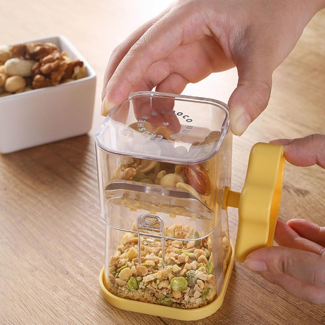 Dispozitiv de Zdrobit, Kadeny, pentru Alune, Nuci, Ciocolata, Manual, din ABS, 10 x 7.2 cm, Galben