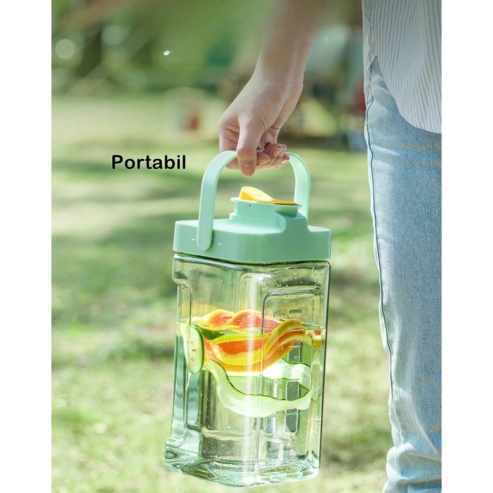 Dozator portabil pentru bauturi Kaveny, 3.5 litri, capac etans, duza deschidere/inchidere, recipent din plastic, gradat, filtru, maner, pentru diverse bauturi, 29.7 x 14.1 x 14.4 cm, verde