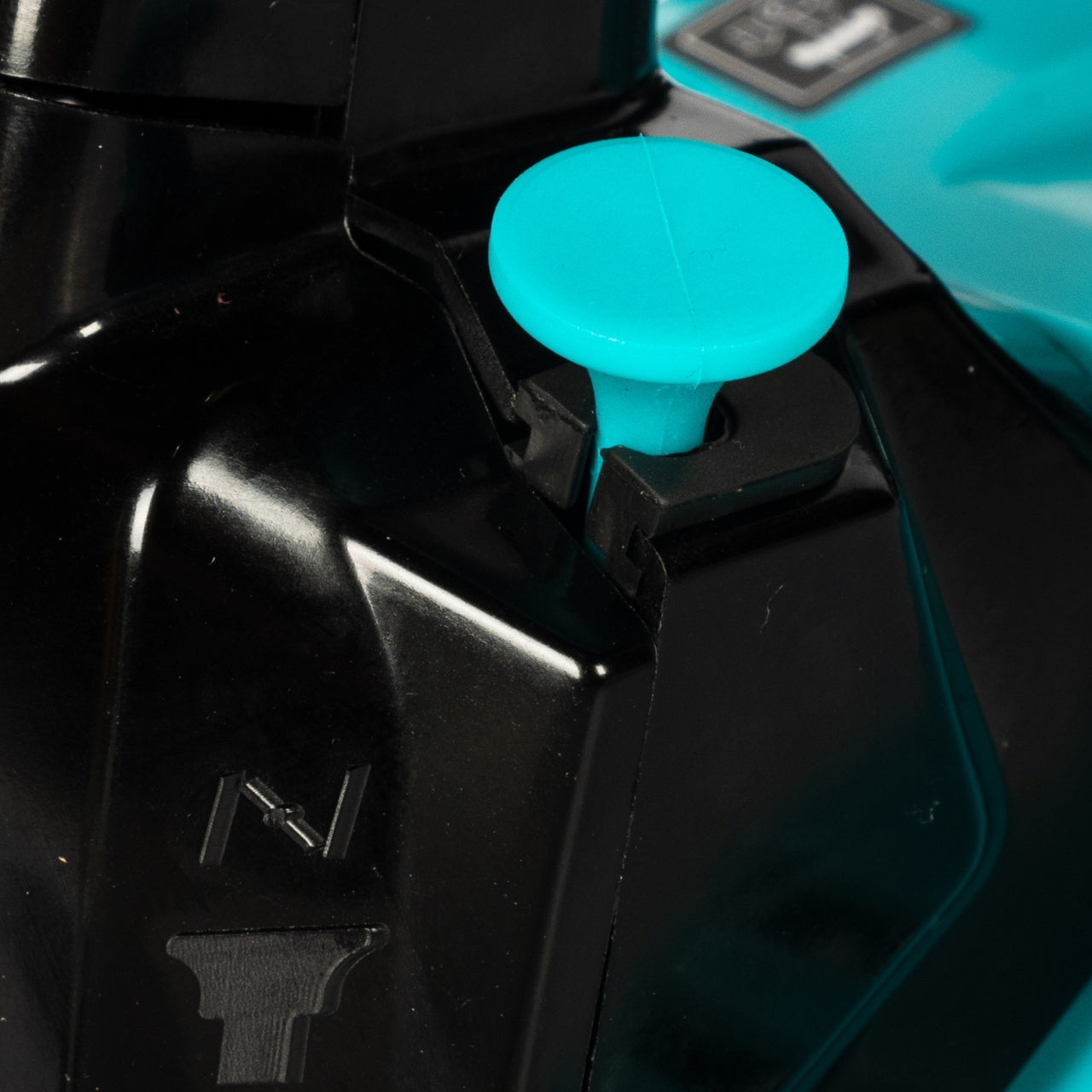 Drujba Detoolz 2500, 1.2CP, cu lama 12'' si lant, pornire rapida