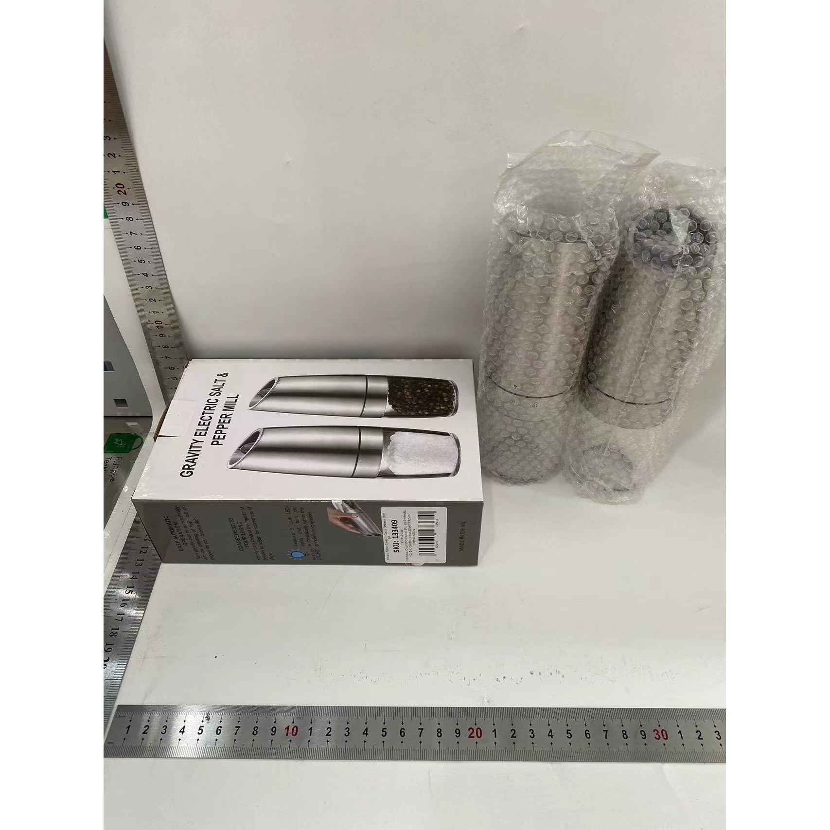 Set de 2 Rasnite electrice de Sare si Piper, Kadeny, cu Camere Depozitare Transparente, Macinare, Functionare pe Baterii, cu Lumina, ABS, 20x6.5 cm, Argintiu/Transparent