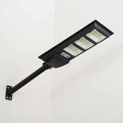 Lampa solara stradala Kaveny, cu telecomanda, senzor de miscare si lumina, suport prindere, 144 LED-uri, IP65, ABS, 8AH, 150W, temperatura culoare 6500K, 49.5x18.8x5 cm, F6006-150w, autonomie 10-12 ore, negru