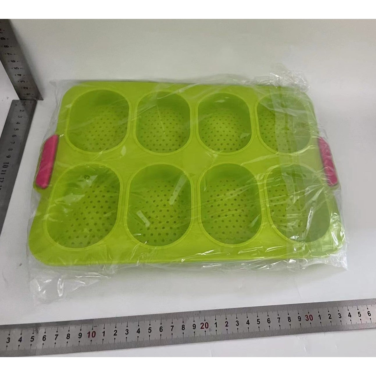 Forme de Silicon pentru Copt, Kadeny, 8 Forme Ovale, pentru Paine si Prajituri, 34.5 x 23.8 x 2.5 cm, Verde/Roz