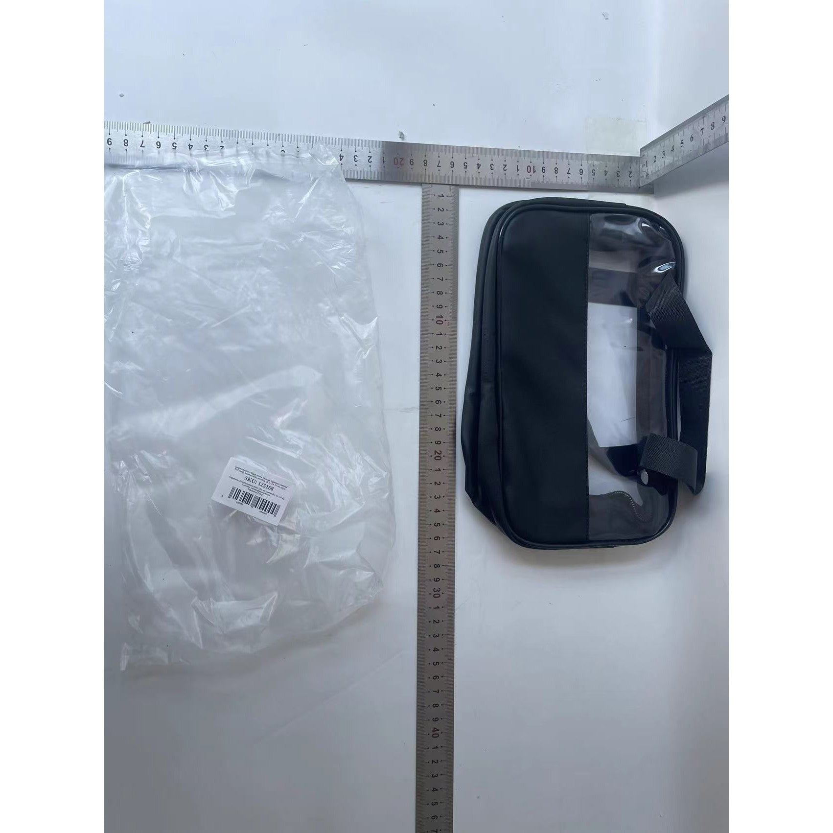 Geanta cosmetice Kadeny, pentru voiaj sau organizare, material PVC/textil, impermeabila, portabila, 26 x 15 x 10 cm, negru