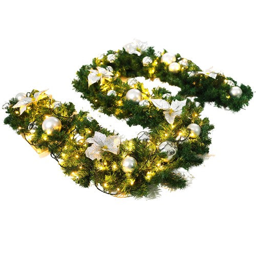 Ghirlanda decorativa Craciun cu Globuri si funde argintii, Kaveny, 2,70 m, Verde