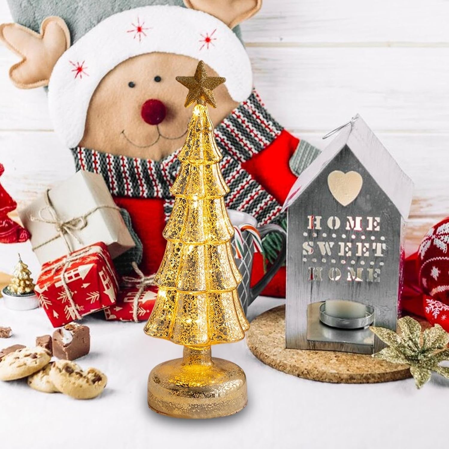 Decoratiune de Craciun, Kadeny, Model Brad cu Stea, din Sticla, Lumini, Baterii 3 AA, 31.5 x 9 cm, Auriu