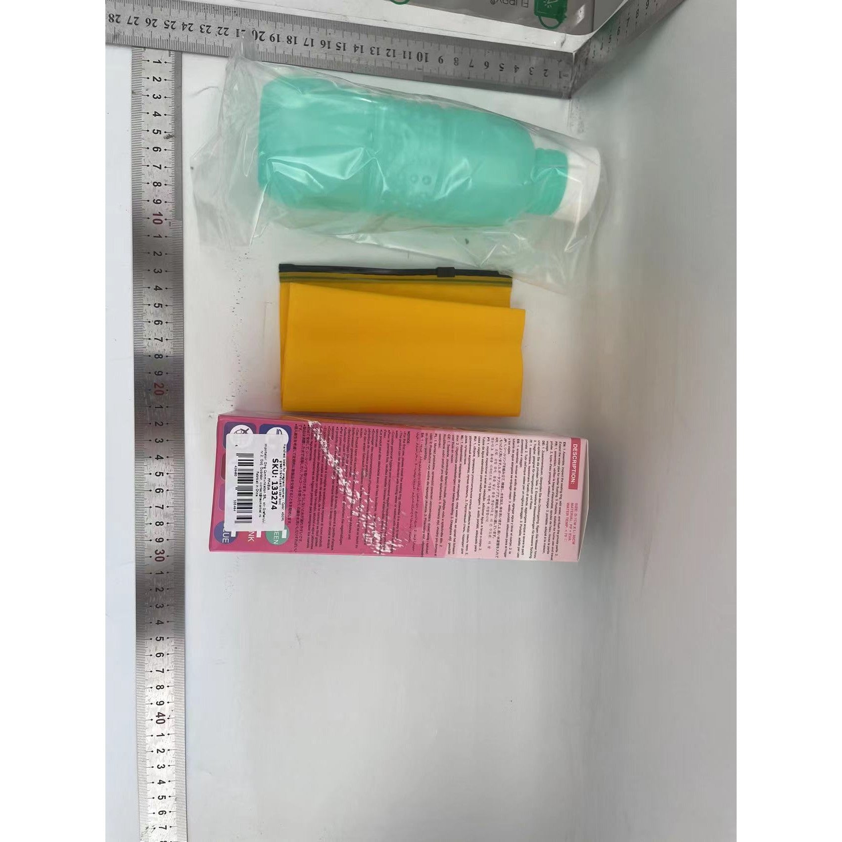 Bideu Portabil pentru Igiena Intima, Kadeny, pentru Postpartum/ Postoperator, 450 mL, cu Capac si Husa Galbena, 29.5x7 cm, Culoare Recipient Verde