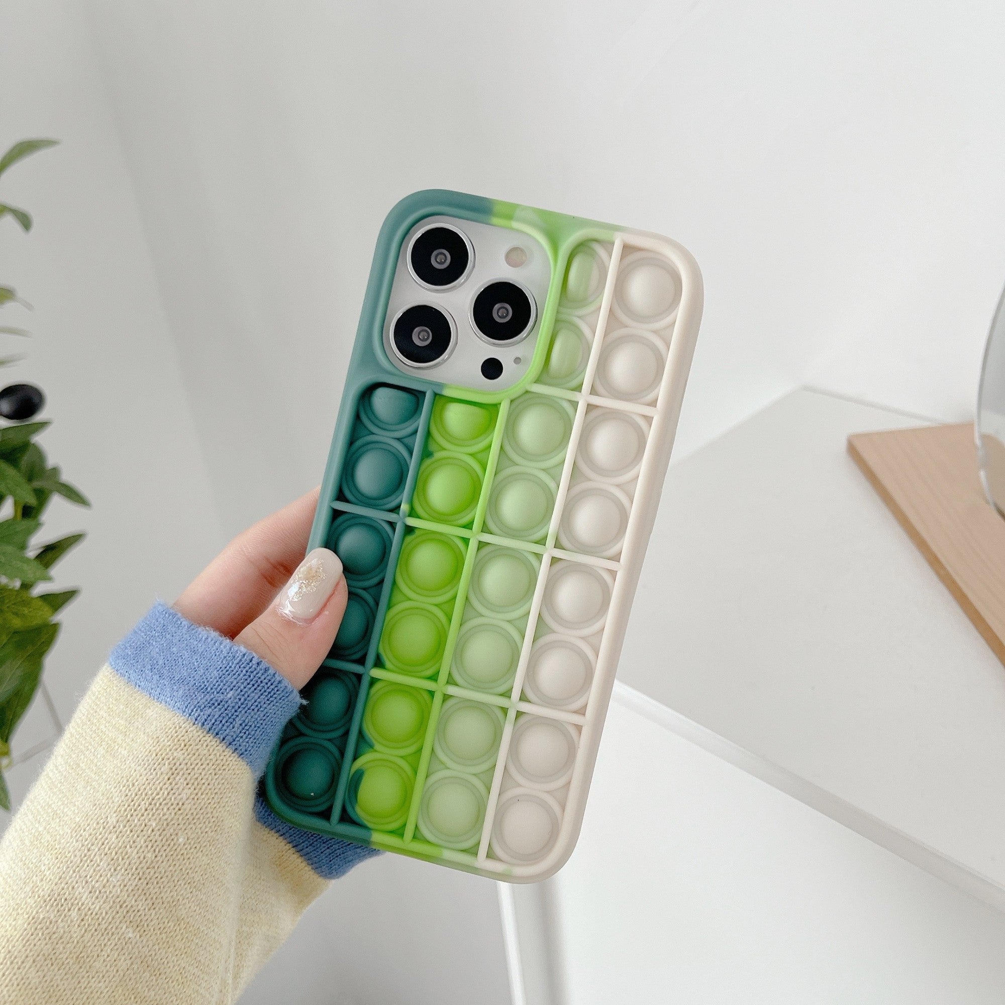 Husa de protectie Kaveny Pop It compatibila cu Apple iPhone 13 Pro,Model 3,Multicolor