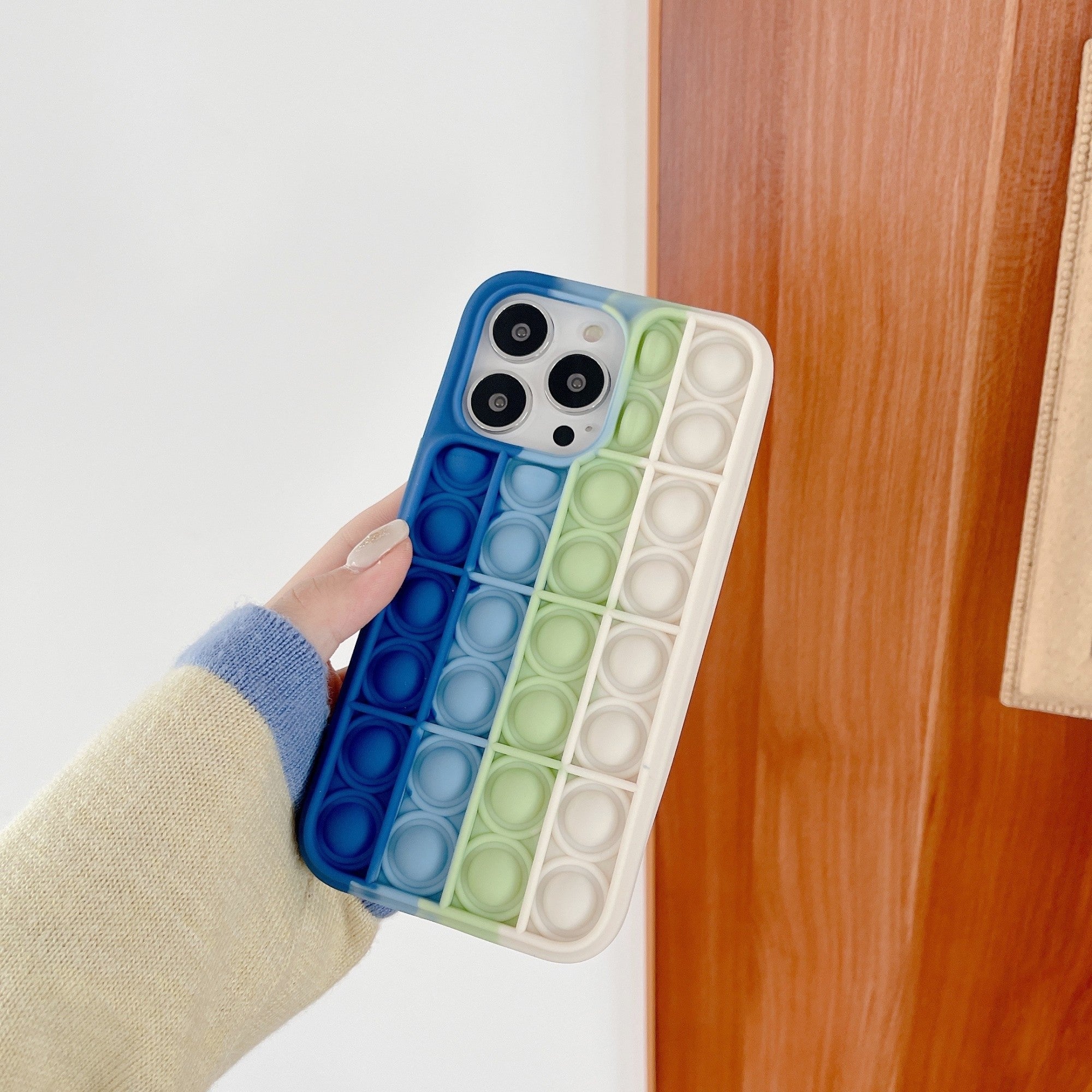 Husa de protectie Kaveny Pop It compatibila cu Apple iPhone 13 Pro,Model 6,Multicolor