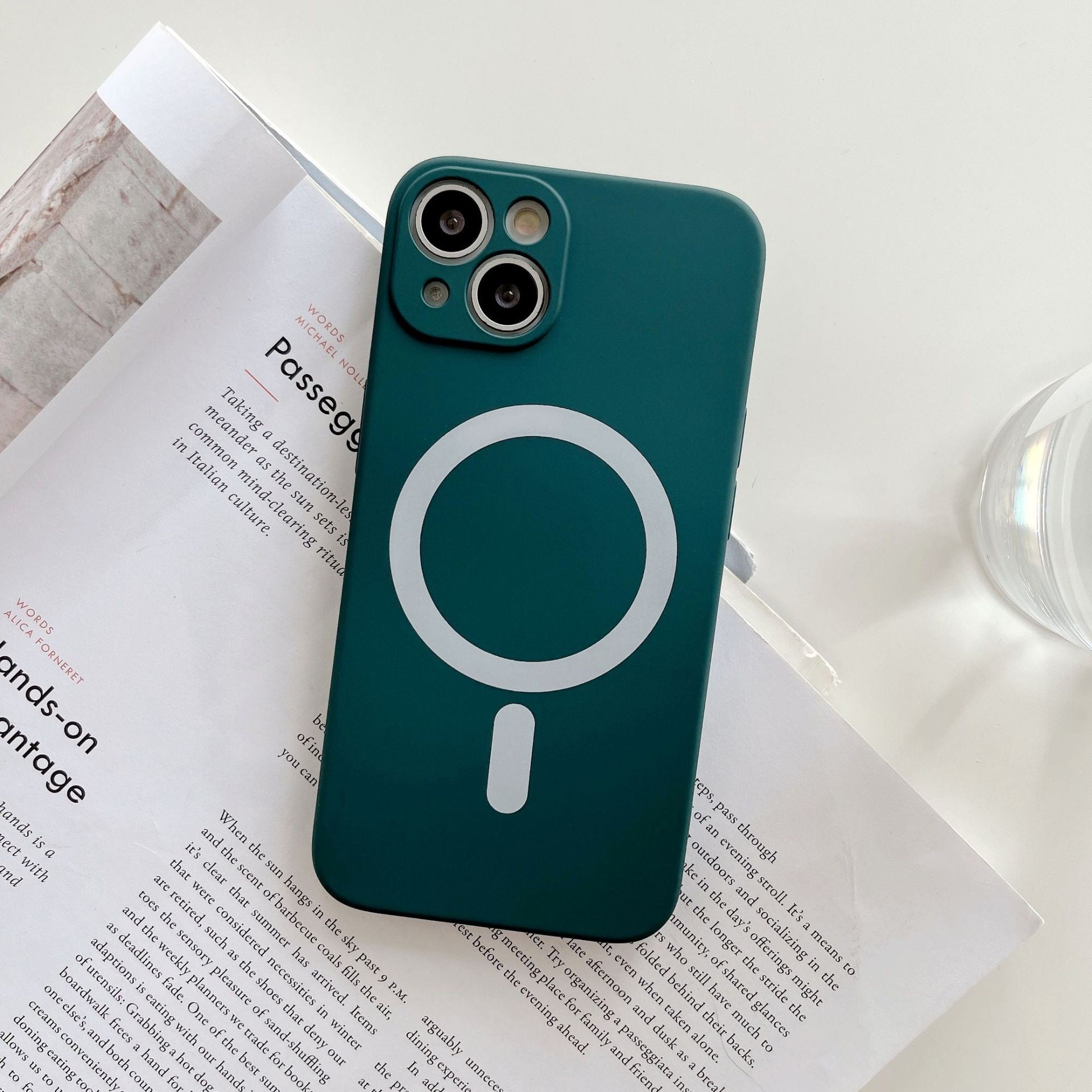 Husa MagSafe pentru Apple iPhone 12, Silicon, Protectie pentru camera, Magnetica, Incarcare Wireless,  Kaveny, Verde