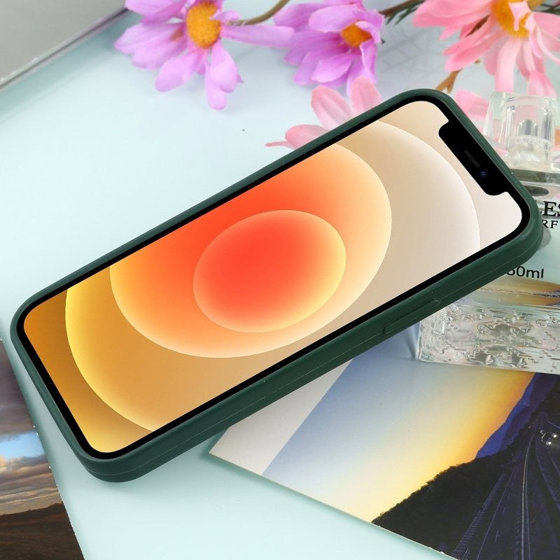 Husa MagSafe liquid large hole magnetic shell pentru Apple iPhone 14, Full Cover, Liquid Silicone, Magnetica, Incarcare Wireless, Kaveny, Verde
