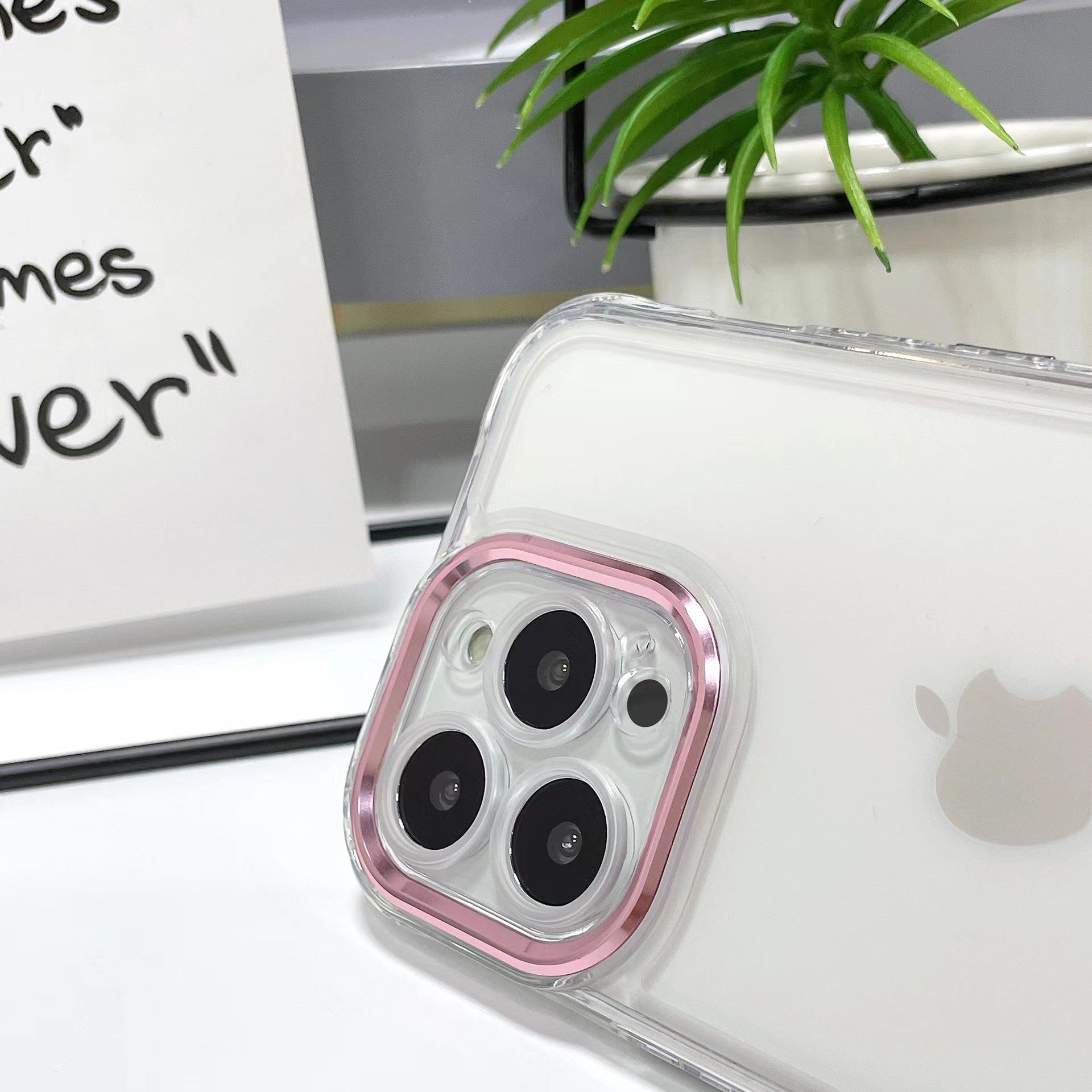 Husa MagSafe Silicone pentru iPhone 12, Kaveny, Transparenta, Magnetica, Extra Protectie Camera Roz
