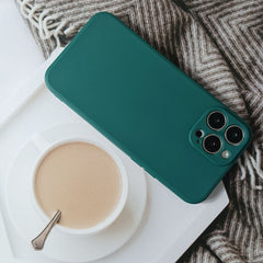 Husa pentru Apple iPhone 14 Plus Kaveny, Liquid Silicone, cu Microfibra pe interior, Protectie Antisoc, Dark Green, Verde inchis
