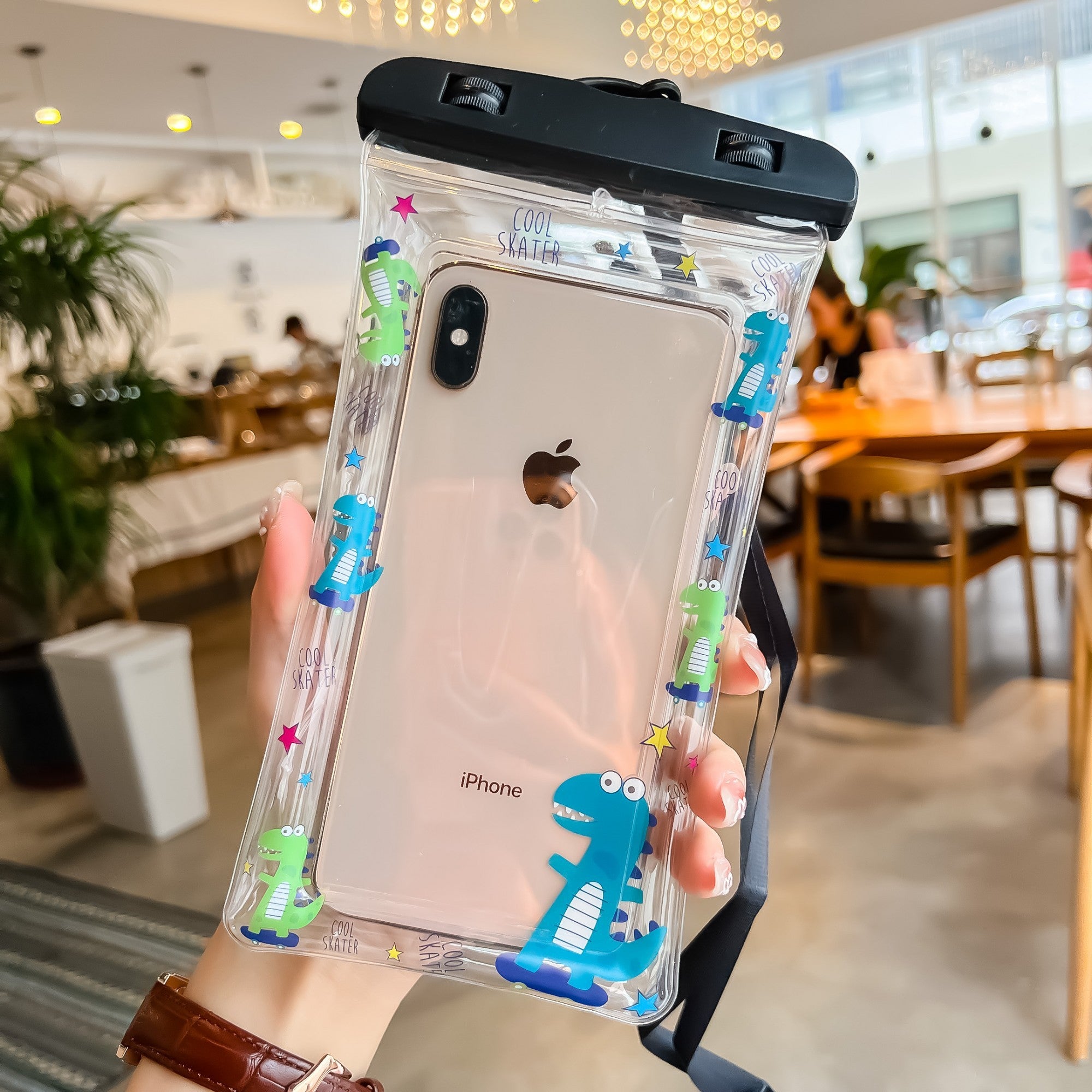 Husa subacvatica Kids Waterproof Kaveny, Snowproof, Universala, cu Snur, pentru telefon sau documente, Dino, Negru