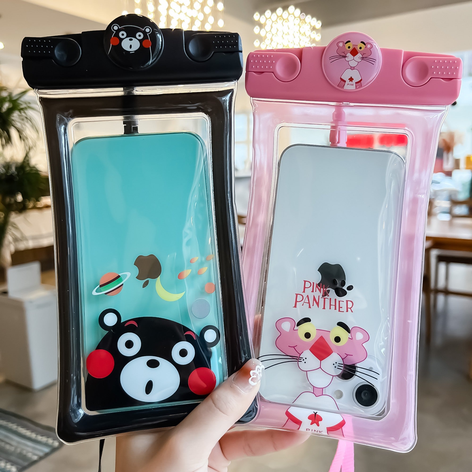 Husa subacvatica Mascot Waterproof Kaveny, Snowproof, Universala, cu Snur, pentru telefon sau documente, Bear, Negru