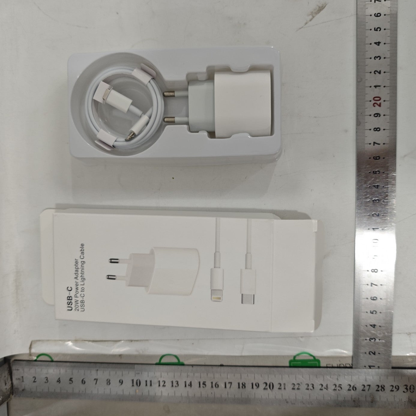 Incarcator Retea Fast Charge, Kadeny, Incarcator Standard European PD20W, Compatibil cu iPhone 8-14, Cablu Fast Charge Inclus de 27W, 1m, Alb