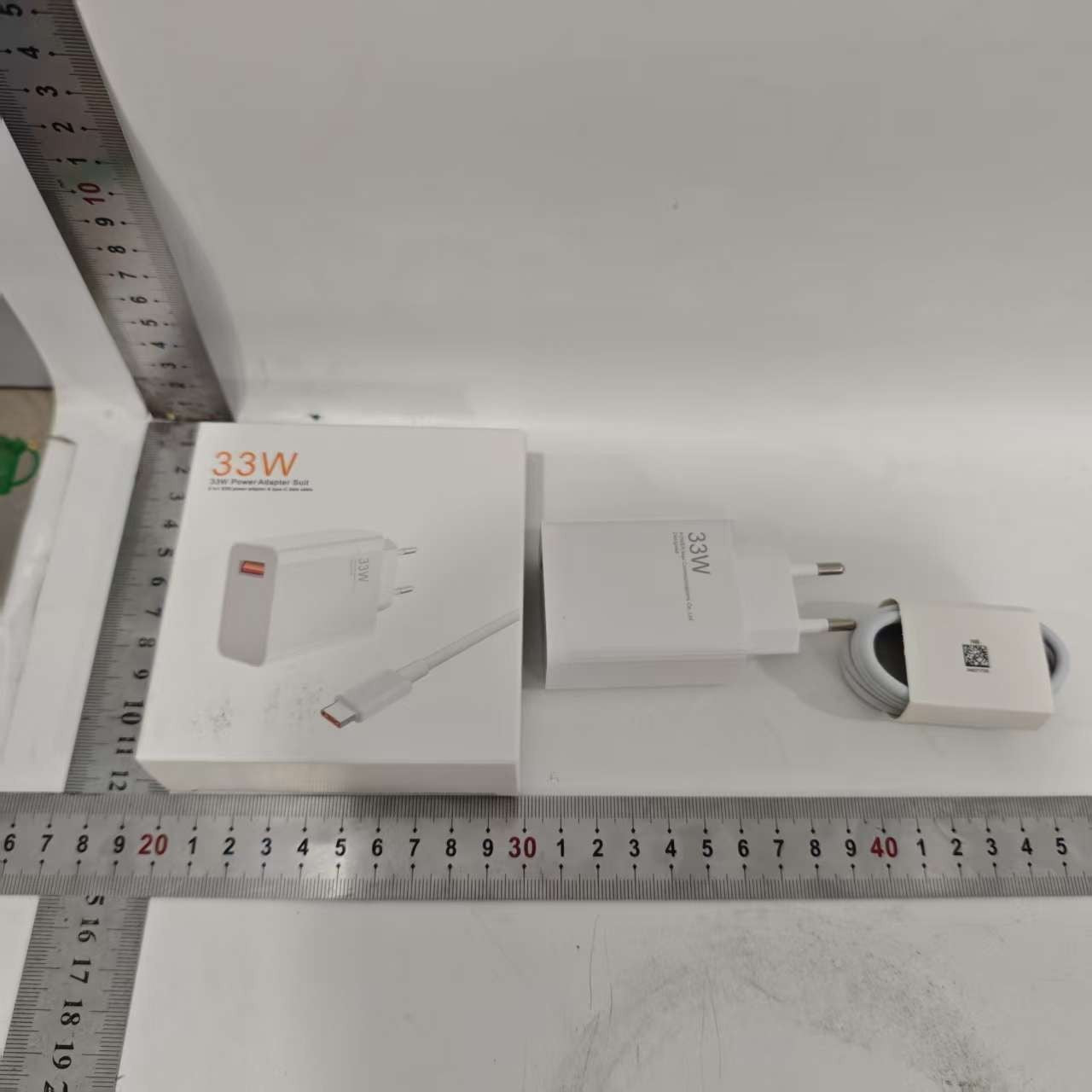 Incarcator Retea Super Charge pentru Telefon, Kadeny, 33W Standard UE, Port USB-B cu Cablu TYPE-C de 1m Inclus, Alb