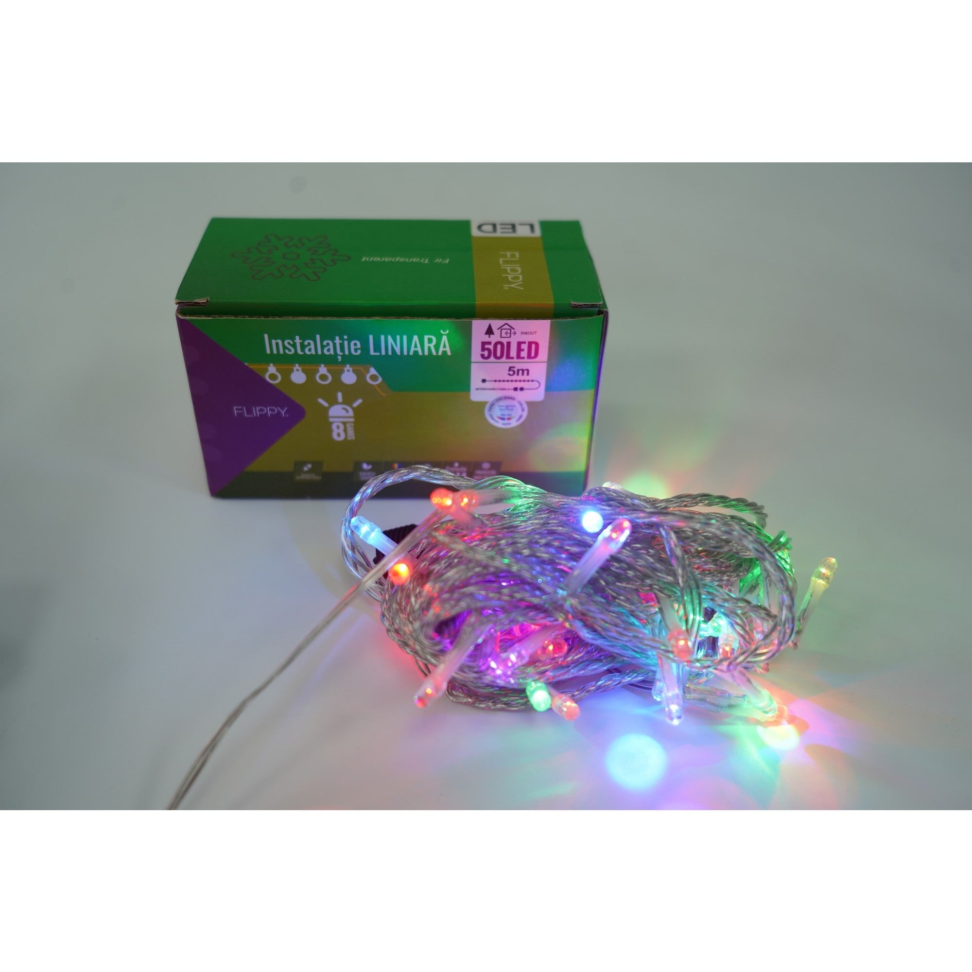 Instalatie Craciun, 105 m, 1050 Led-uri ,Liniara, Rosu/Albastru/Rosu/Verde, Flash, Transformator cu telecomanda, Interconectabila, Prelungitor 3 m inclus, Fir Verde, Kaveny