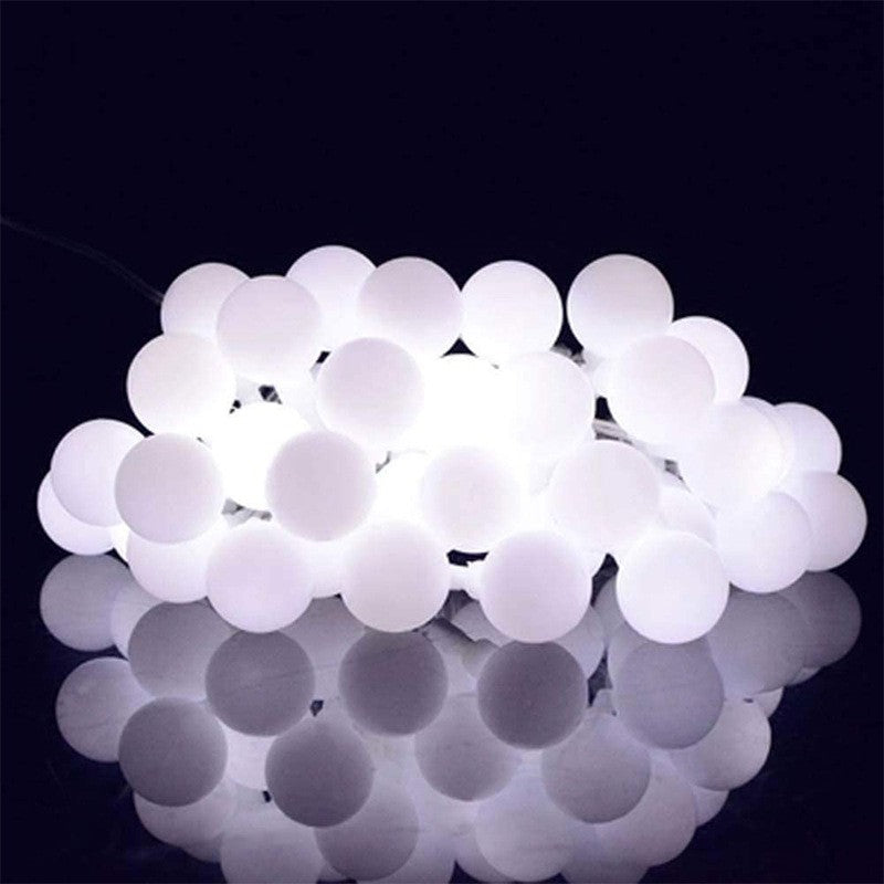 Instalatie Craciun, 12 metri, 100 de LED-uri cu ornament tip Bulb, 8 jocuri de lumini alb rece, cu energie solara, liniar, interior/exterior, Kaveny