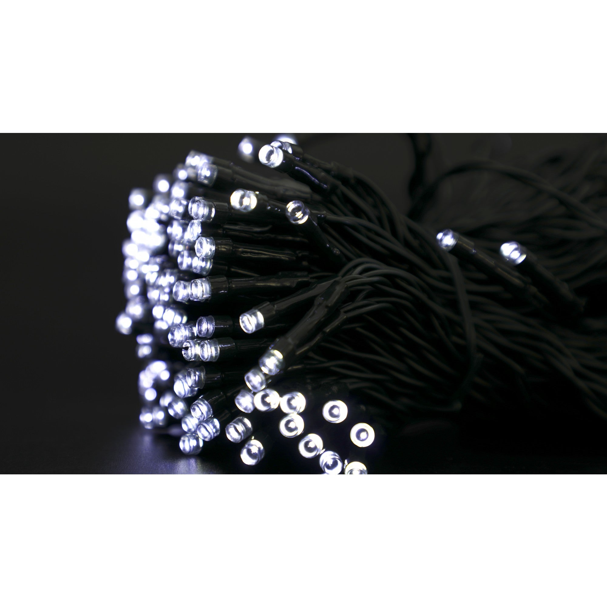 Instalatie Craciun, 20 metri, 200 de LED-uri, Alb Rece, cu energie solara, fir de cupru, liniar, interior/exterior, Kaveny