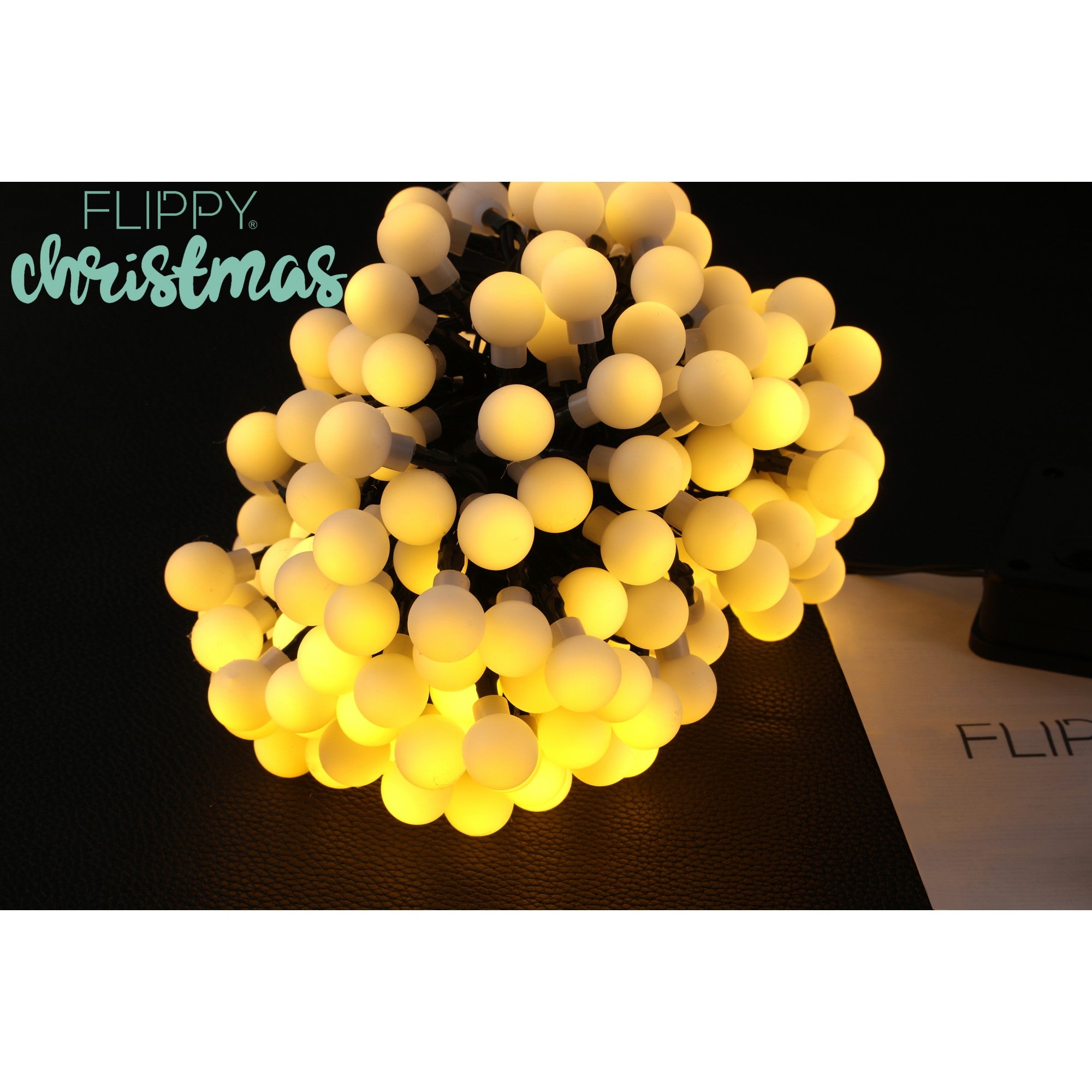 Instalatie Craciun, 22 metri, 200 de LED-uri cu ornament tip Bulb, 8 jocuri de lumini alb cald, cu energie solara, liniar, interior/exterior, Kaveny