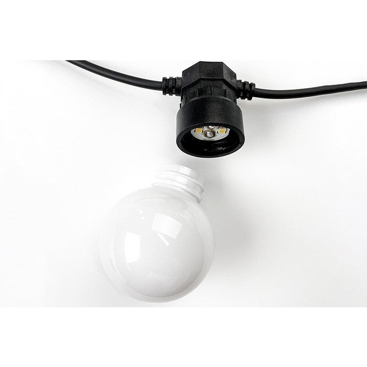 Instalatie Craciun, 5 metri, 15 Becuri LED rotunde, pentru exterior cu incarcare la sursa de curent si telecomanda cu 8 functii, Kaveny