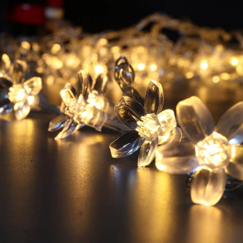 Instalatie Craciun, 5 metri, 20 Becuri LED tip Flori de cires, pentru exterior cu incarcare solara, Alb cald, Kaveny