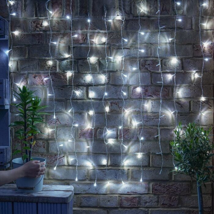 Instalatie Craciun, Tip Perdea, IP44, 3 m x 3 m, 240 LED-uri, Alb rece, cu 8 jocuri de lumini, 31 V, 9W, Interconectabila, Prelungitor 3 m inclus, Fir transparent, Interior/ Exterior, Kaveny
