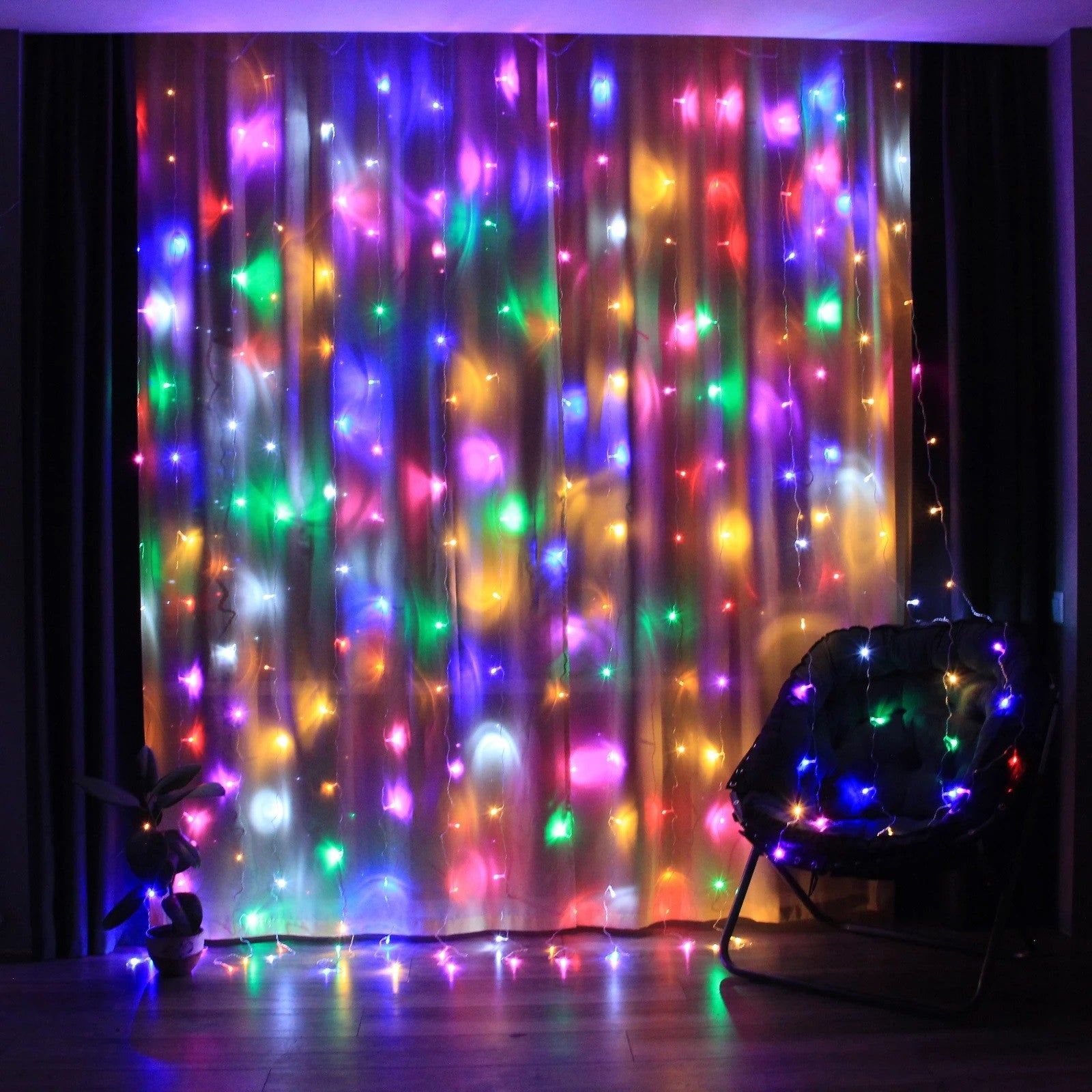 Instalatie Craciun, Tip Perdea IP44, 3m x 1m, 100 Led-uri, Multicolor, USB si telecomanda cu 8 functii, Kaveny