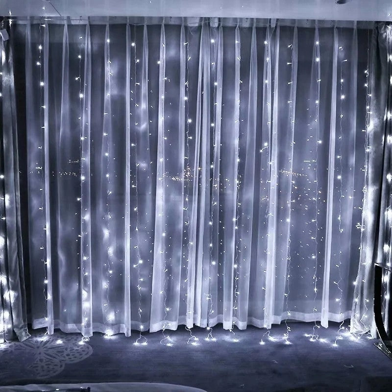 Instalatie Craciun, Tip Perdea, IP44, 4 m x 2 m, 480 LED-uri, Alb rece, cu flash, Transformator, Interconectabila, Prelungitor 5 m inclus, Fir transparent, Interior/ Exterior, Kaveny